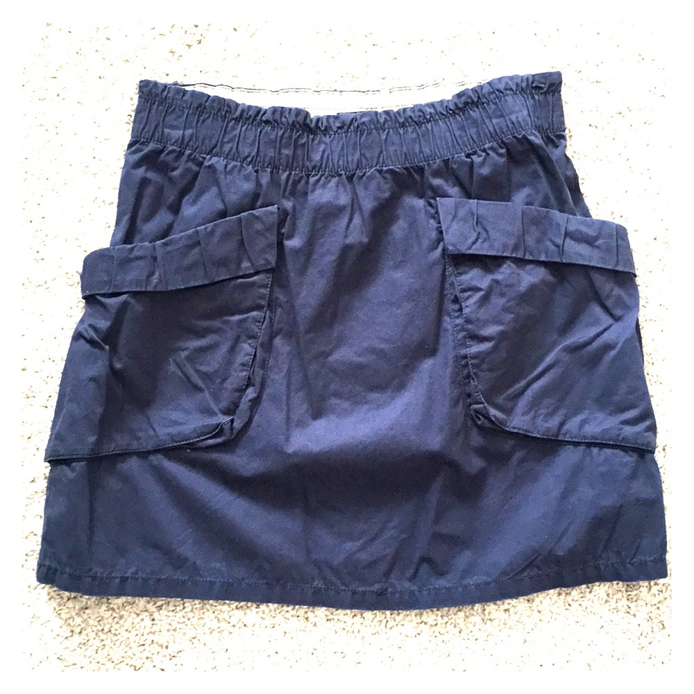 H&M Navy blue skirt.